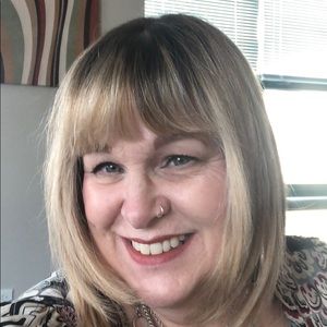 Meet your Posher, Athena